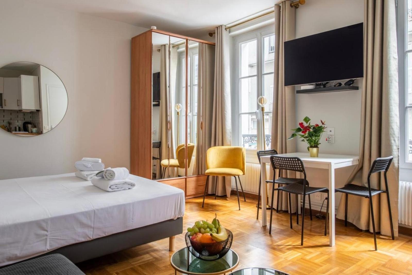 Joli Appartement A Cote De La Tour Eiffel, Javel Et De Paris Expo Exteriör bild