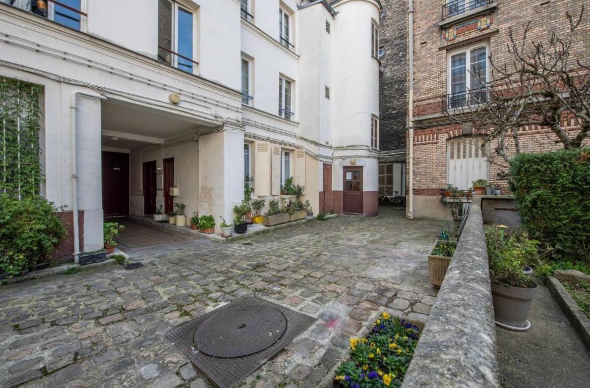 Joli Appartement A Cote De La Tour Eiffel, Javel Et De Paris Expo Exteriör bild