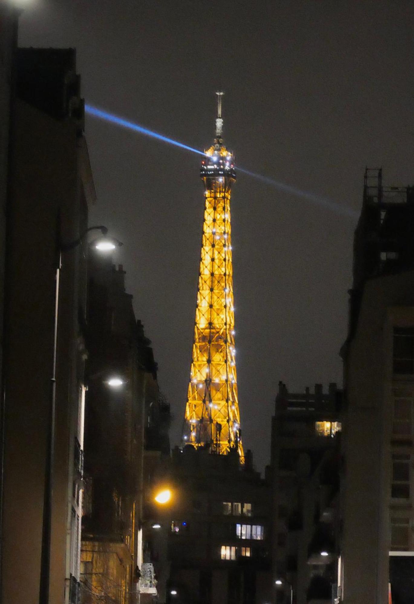Joli Appartement A Cote De La Tour Eiffel, Javel Et De Paris Expo Exteriör bild